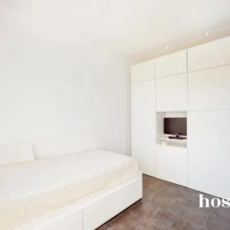 Ideal Apartment *